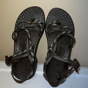 Chaco Vibram - 8 Womens - LIKE NEW